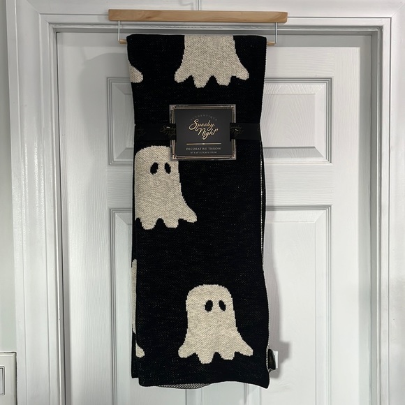 Spooky Night Other - NWT Spooky Night Ghost Throw Blanket